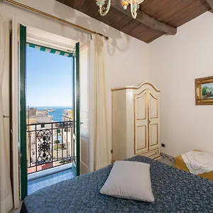 Pensión Residenza Del Duca Rooms&apartments